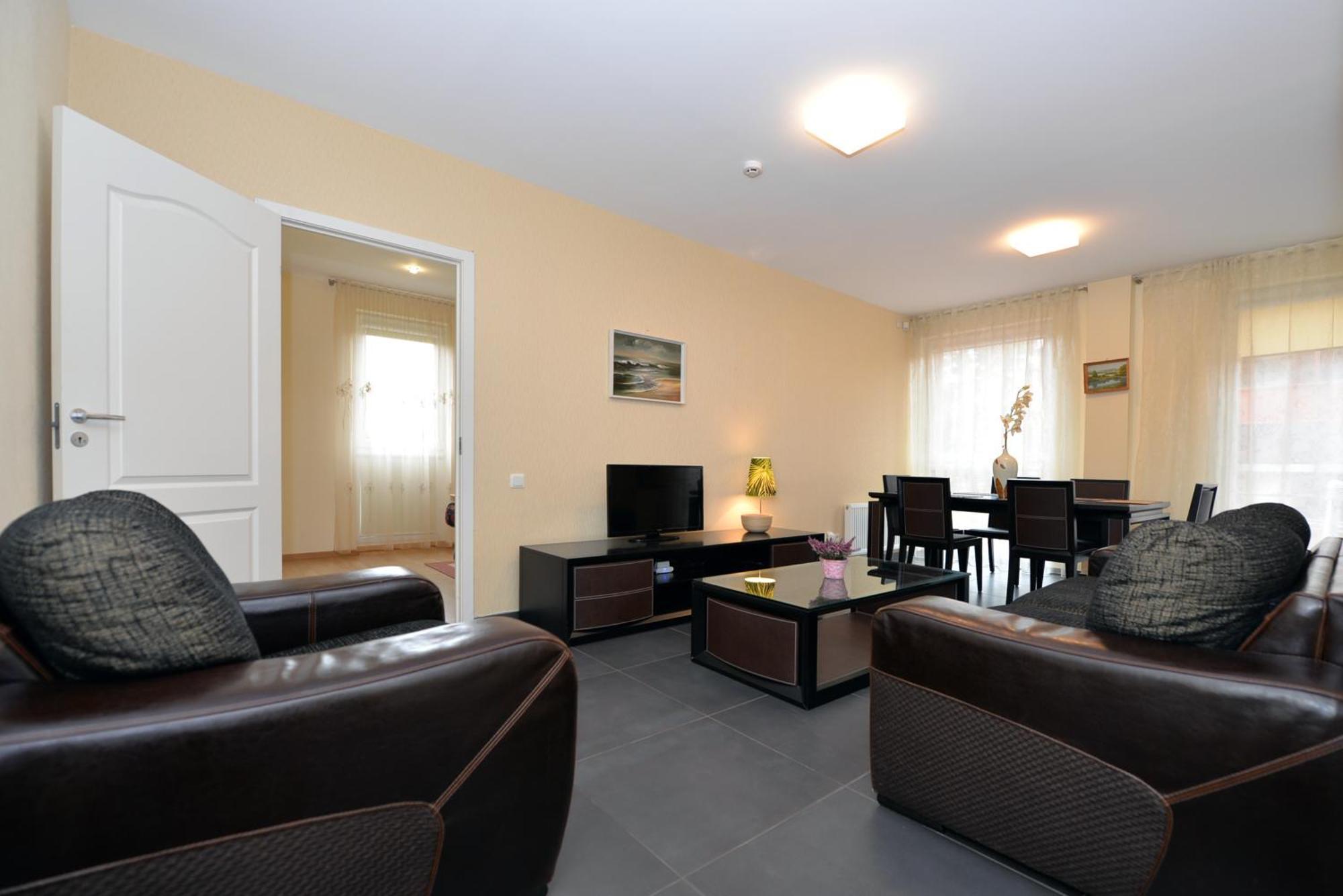 Arunes Apartments パランガ 部屋 写真